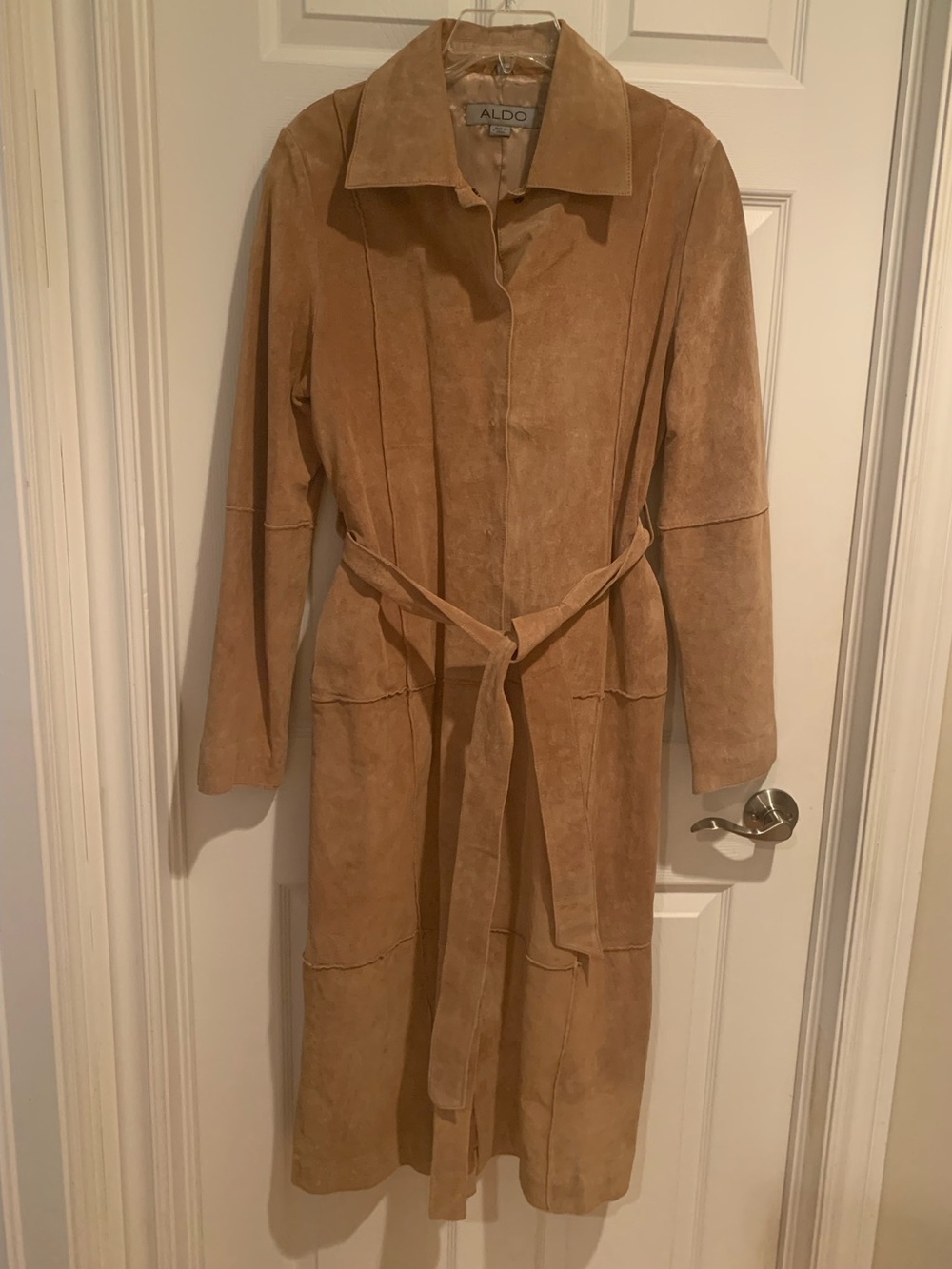 Vintage Y2K Aldo Women’s Tan Suede Belted Trench Coat